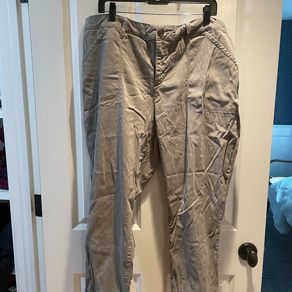 NYJD Cropped Chinos, Army Green, 22W